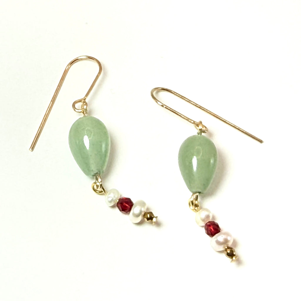 עגילים מאת שיר פלד