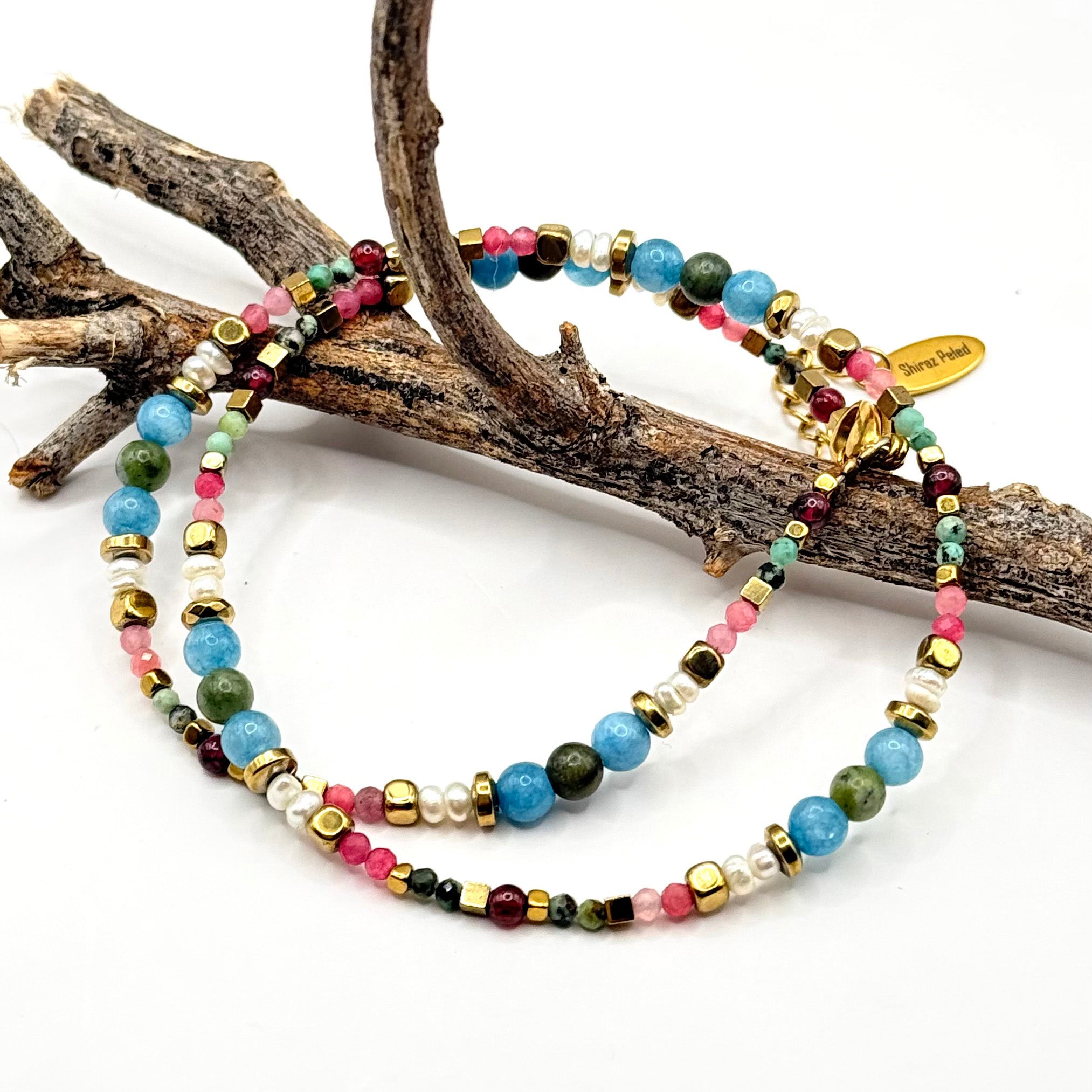 צמיד פנינים ואבנים צבעוניות אליזבת