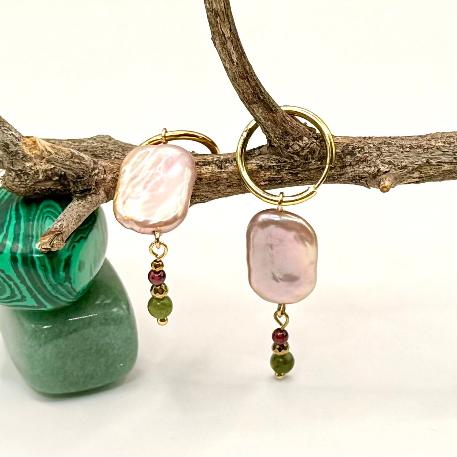 עגילים מאת שירז פלד