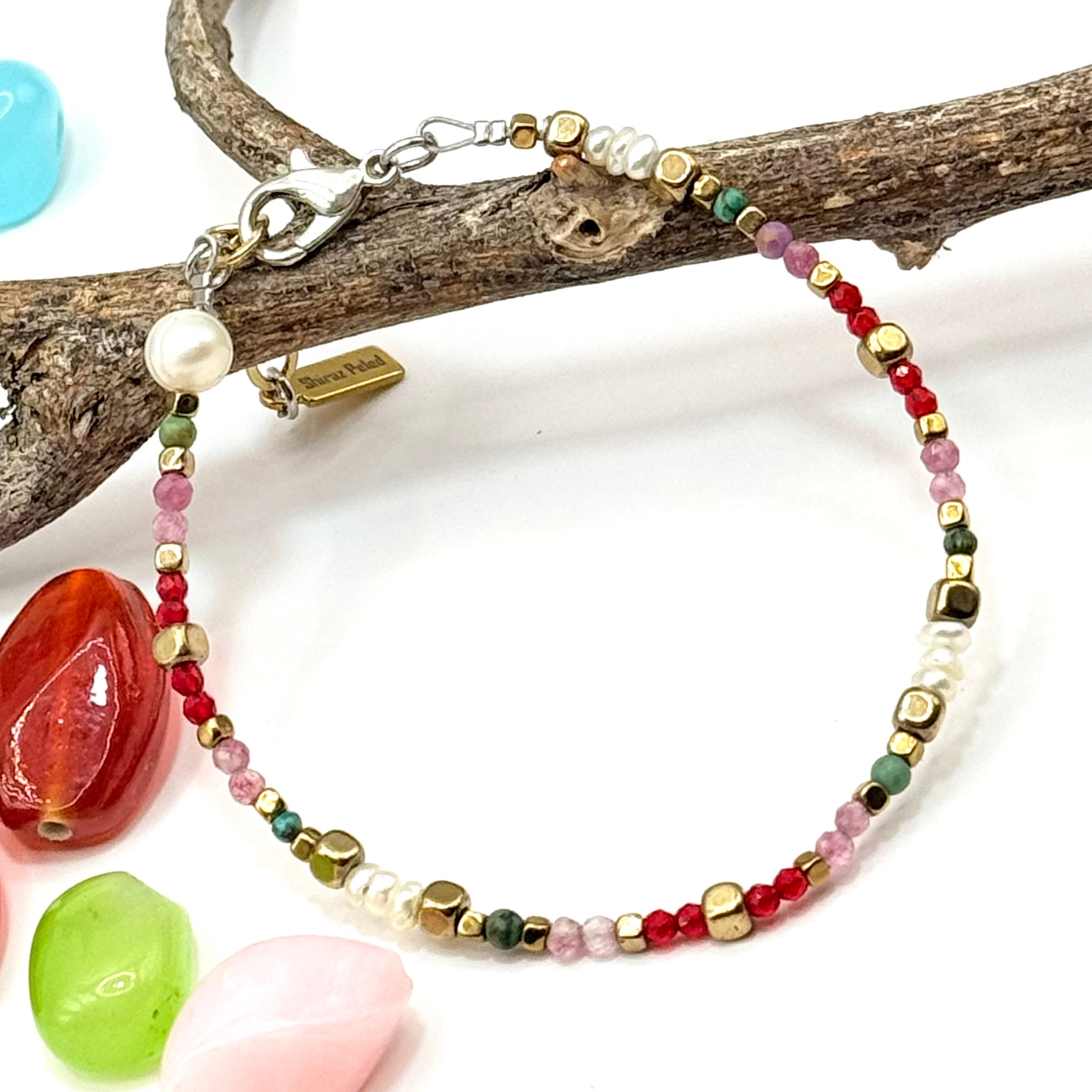 צמיד מאת שירז פלד