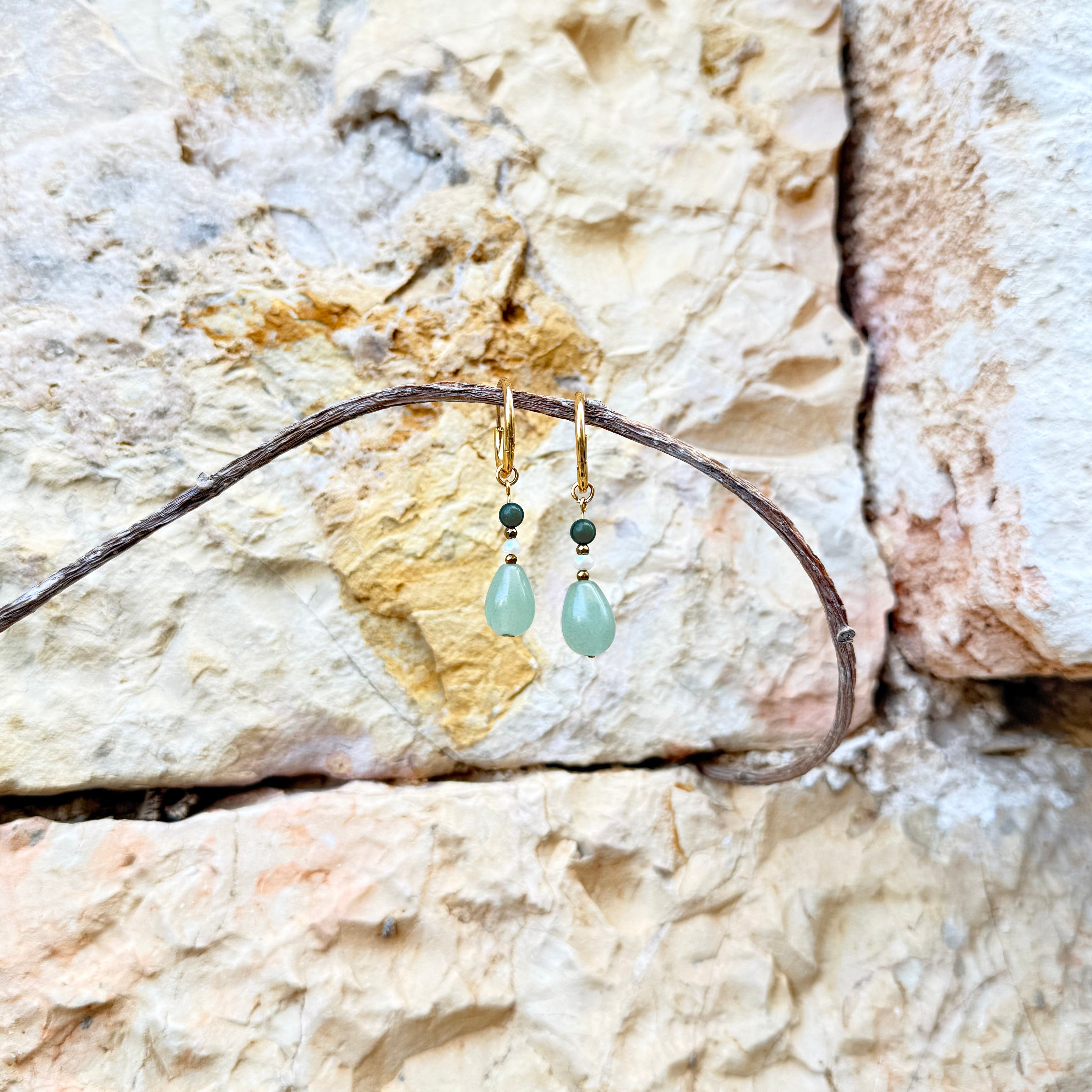 עגילי חישוק וטיפת אוונטורין תמרה