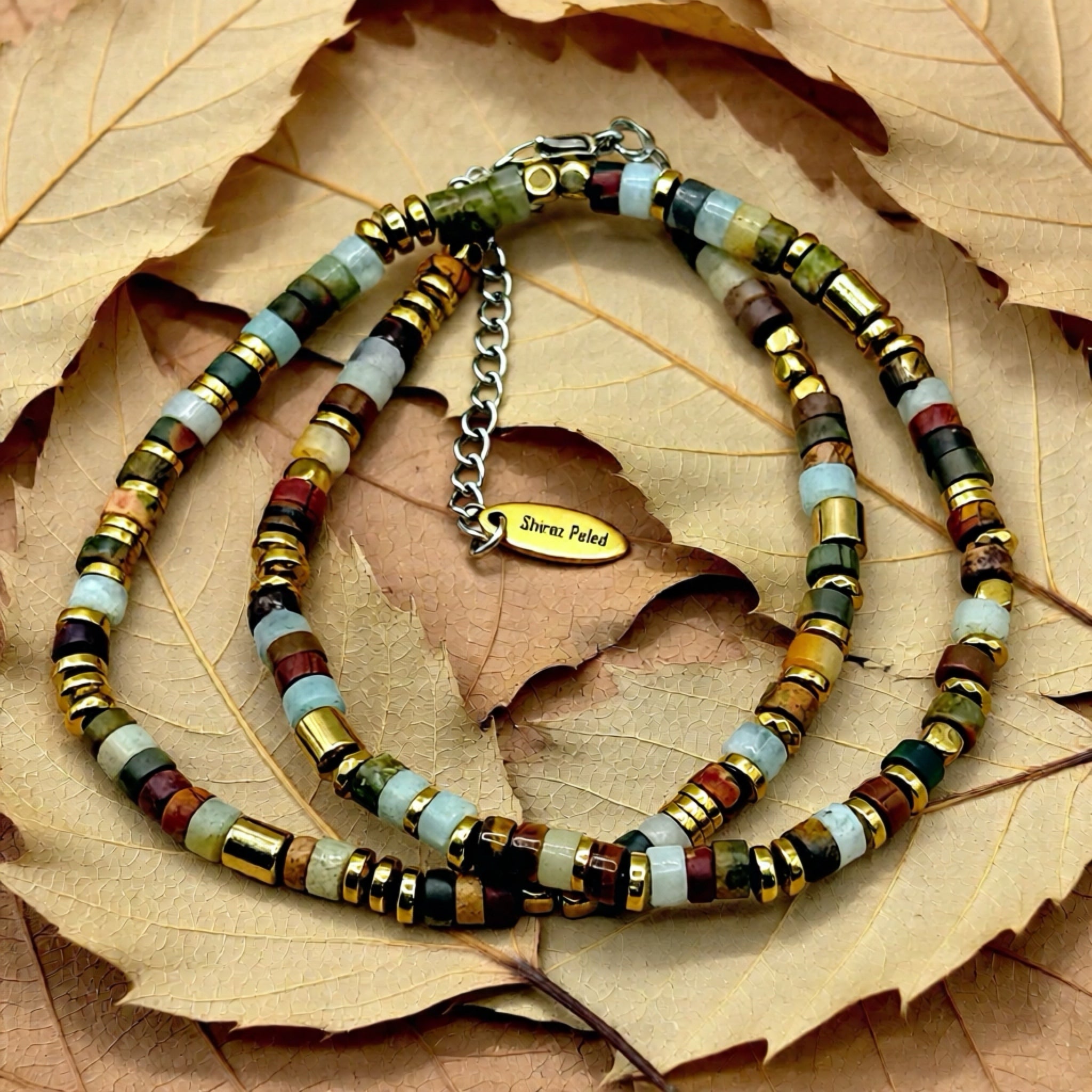 שרשרת אבנים טבעיות מאת שירז פלד