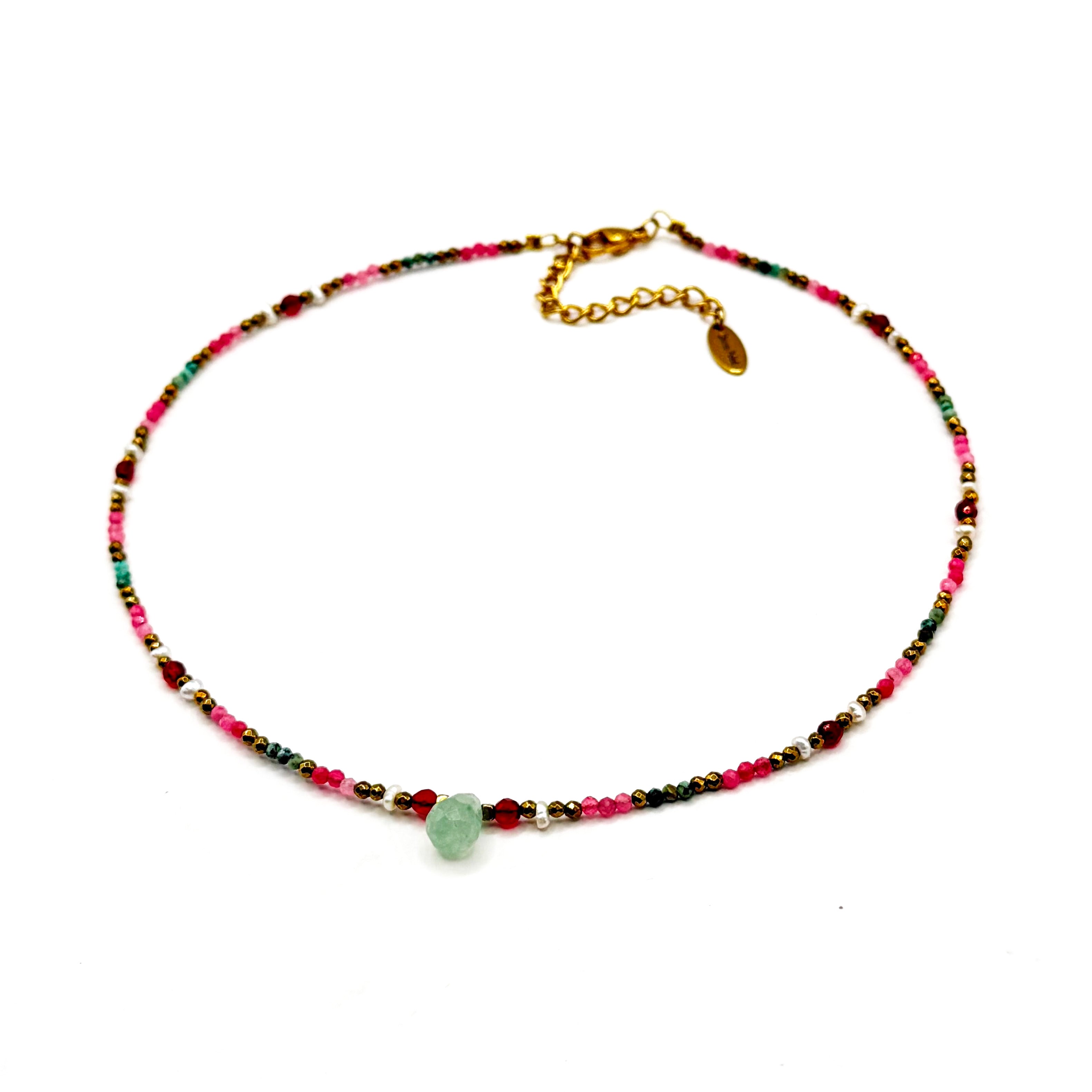 שרשרת אבנים טבעיות מאת שירז פלד