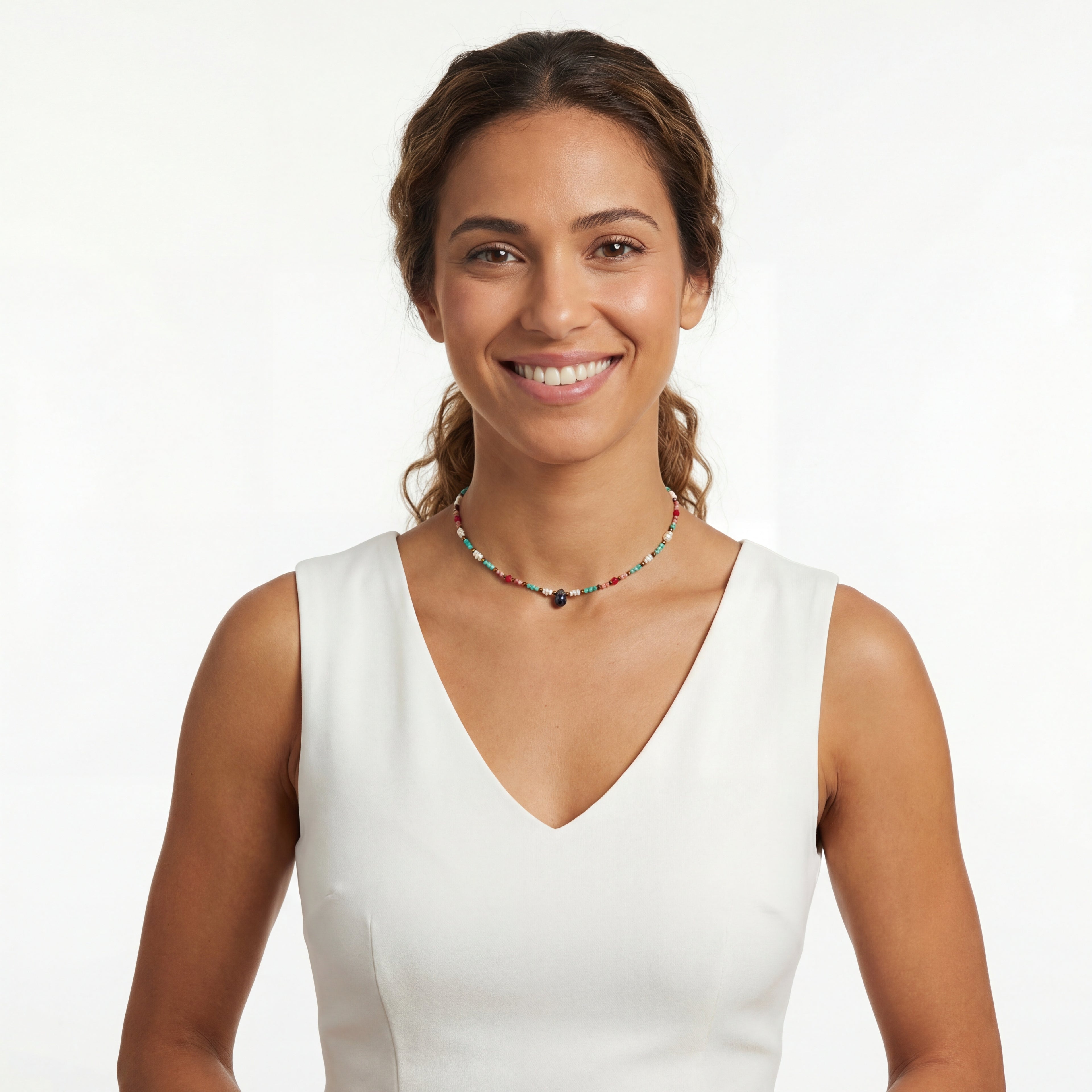 שרשרת אבנים טבעיות מאת שירז פלד