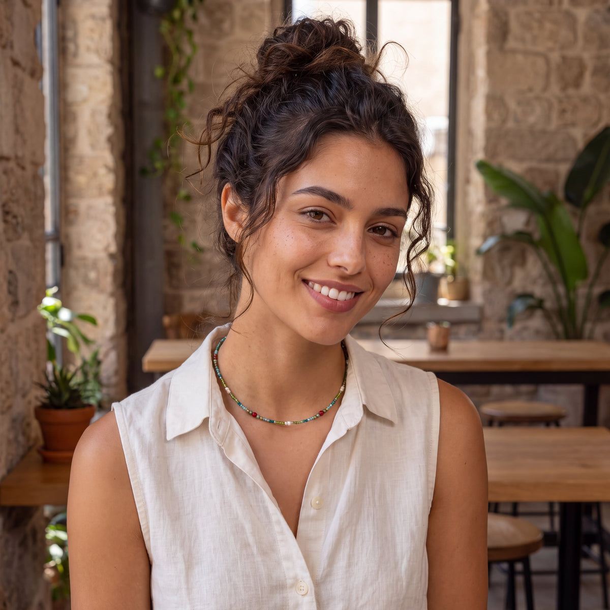 שרשרת פנינים ואבנים טבעיות קארן