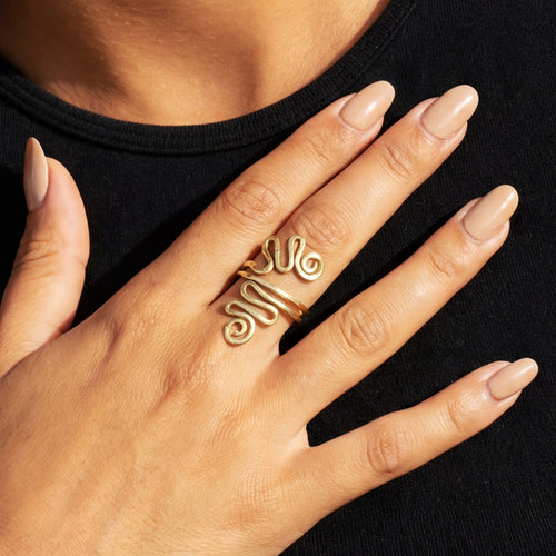 טבעת מאת שירז פלד