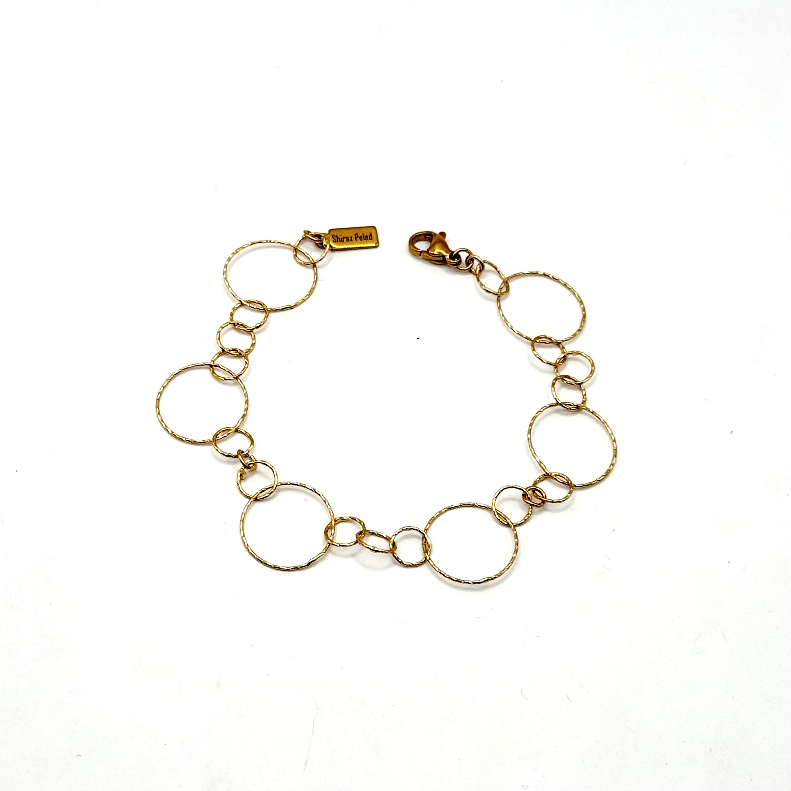 צמיד מאת שירז פלד