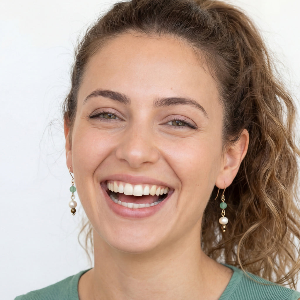 עגילי פנינים ואבני אוונטורין מיטל
