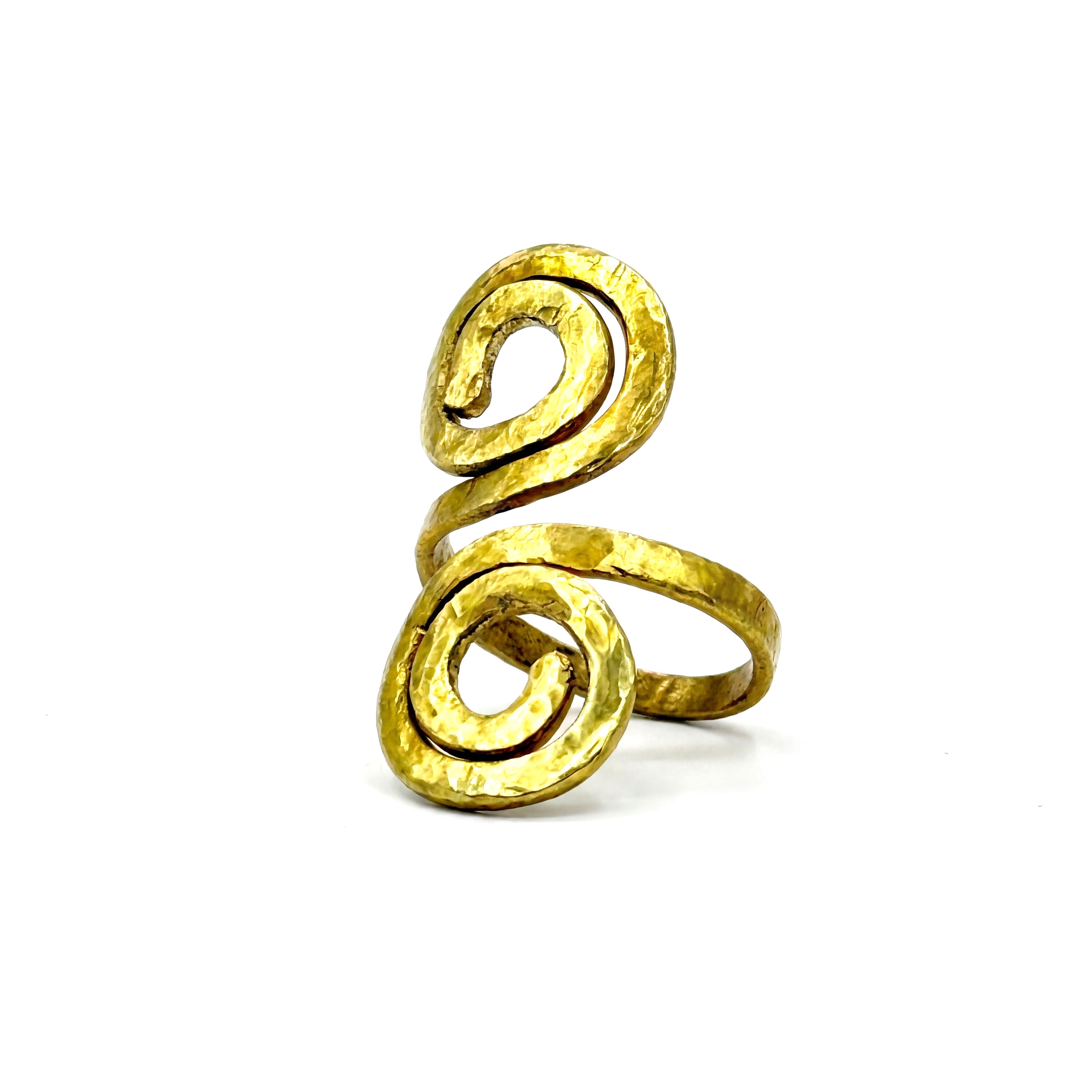 טבעת מאת שירז פלד