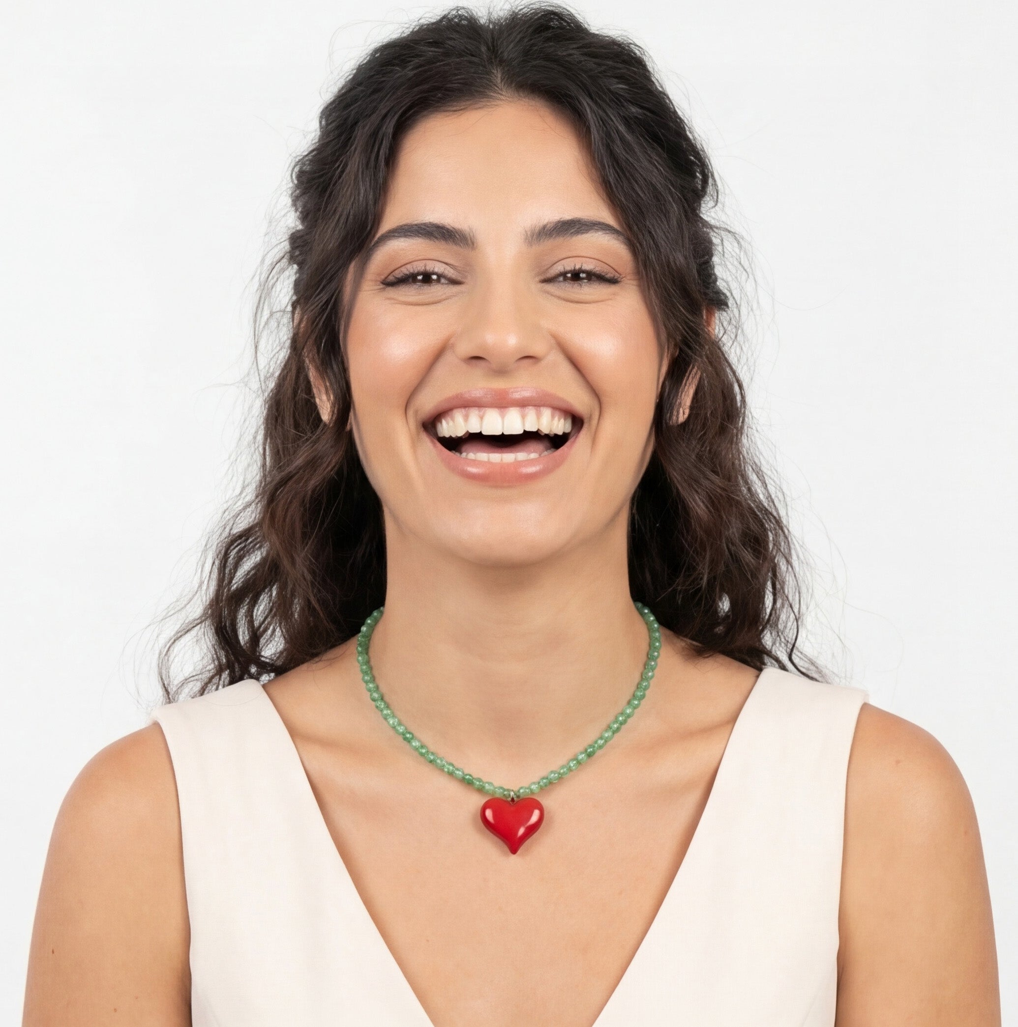 שרשרת אבני אוונטורין ותליון לב בעבודת יד ליבי